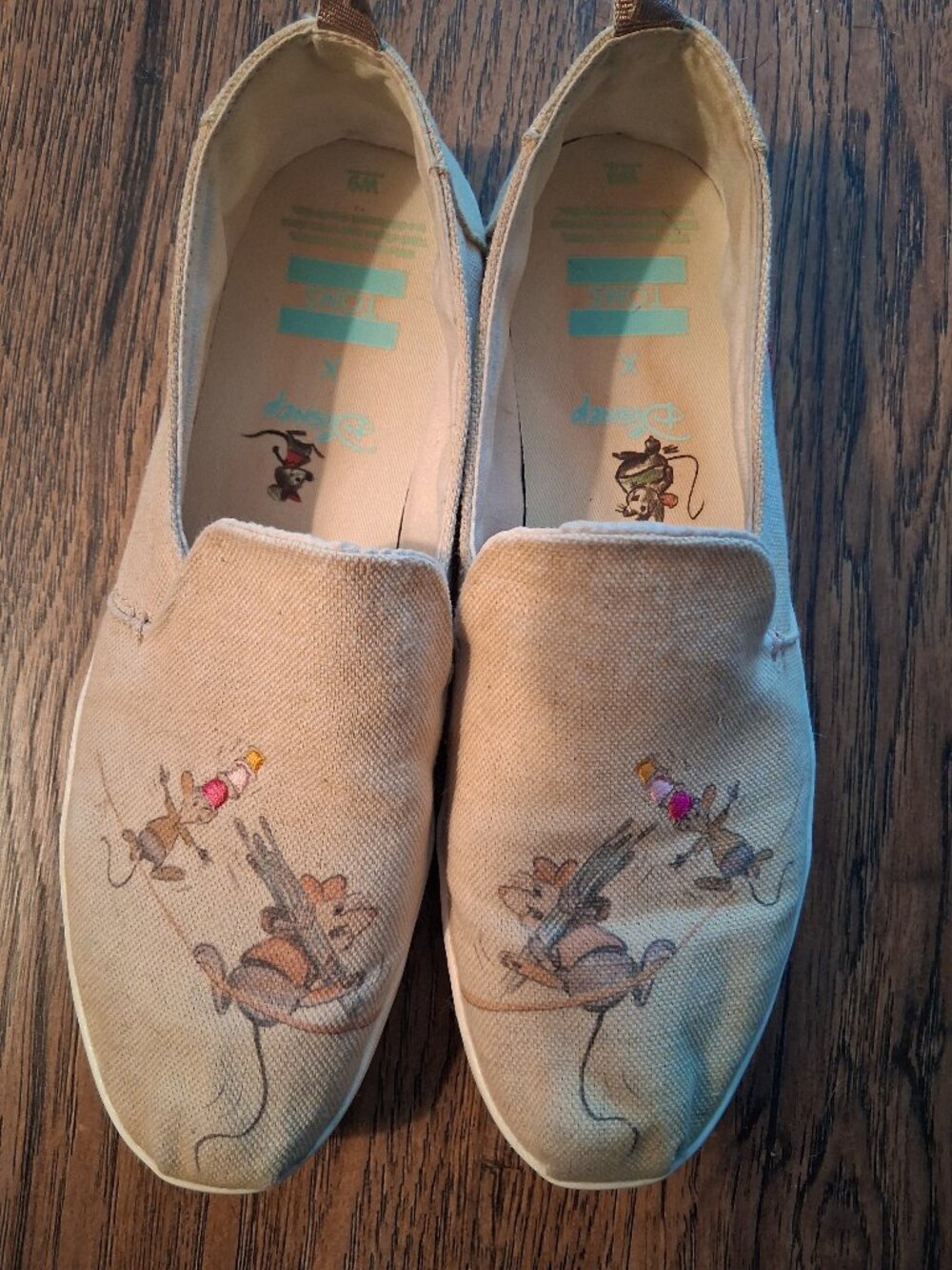 Toms Shoes